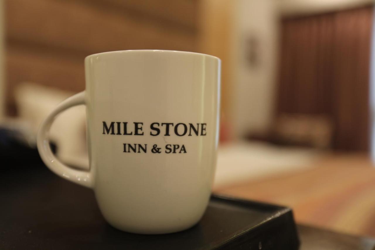 Milestone Inn & Spa Массури Экстерьер фото